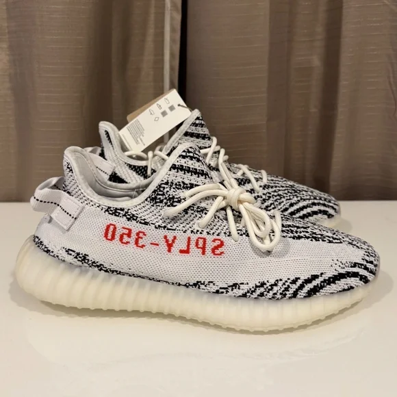 Adidas Yeezy Boost 350 V2 (Mens sz 11)